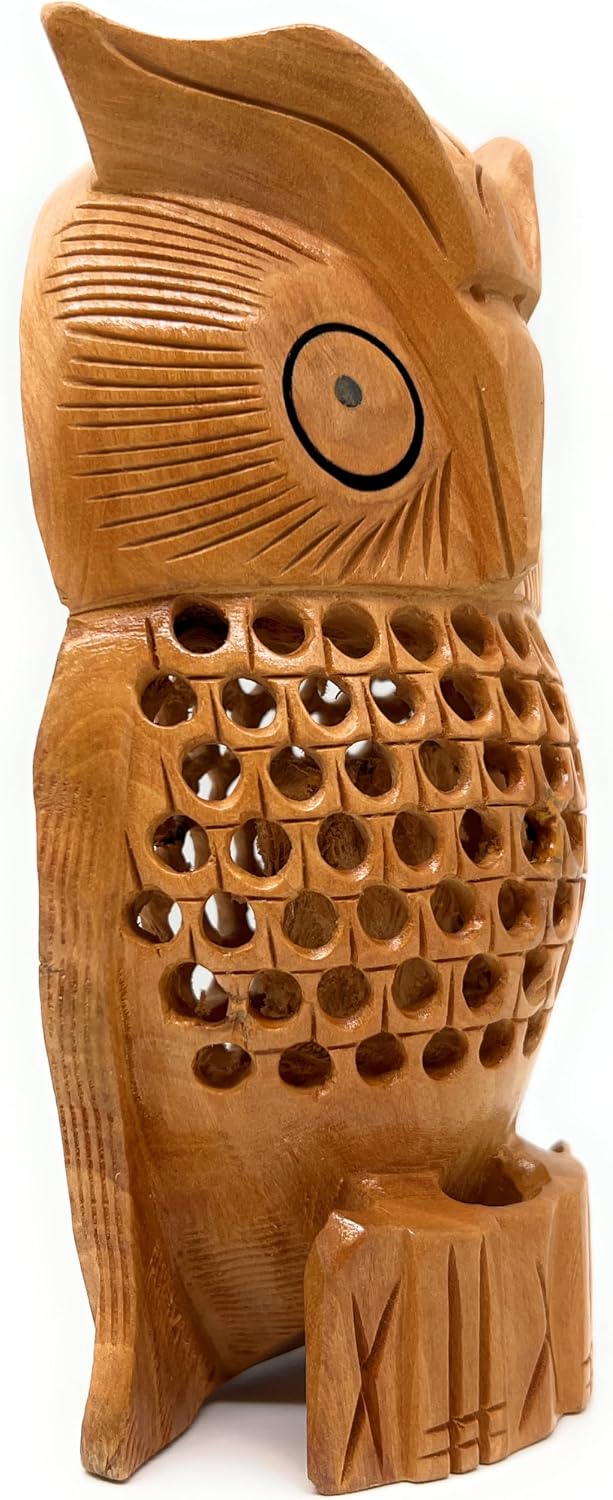 Hand‑Carved Cedar Wood Owl – Undercut Family Design & Aromatic Natural Finish
